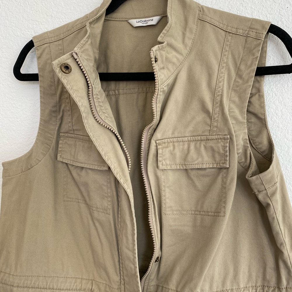 Liz Claiborne Utility Cargo Safari Barn Tan Vest Size 4 / Small Casual Fall - Picture 6 of 7
